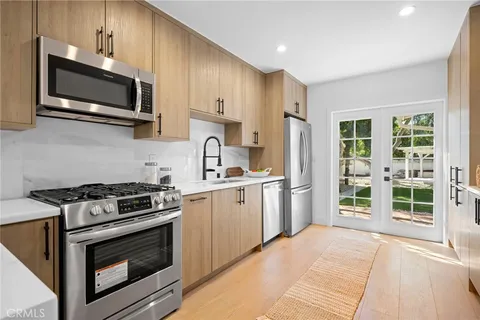 $1,395,000 | 1317 North California Street, Burbank, CA 91505