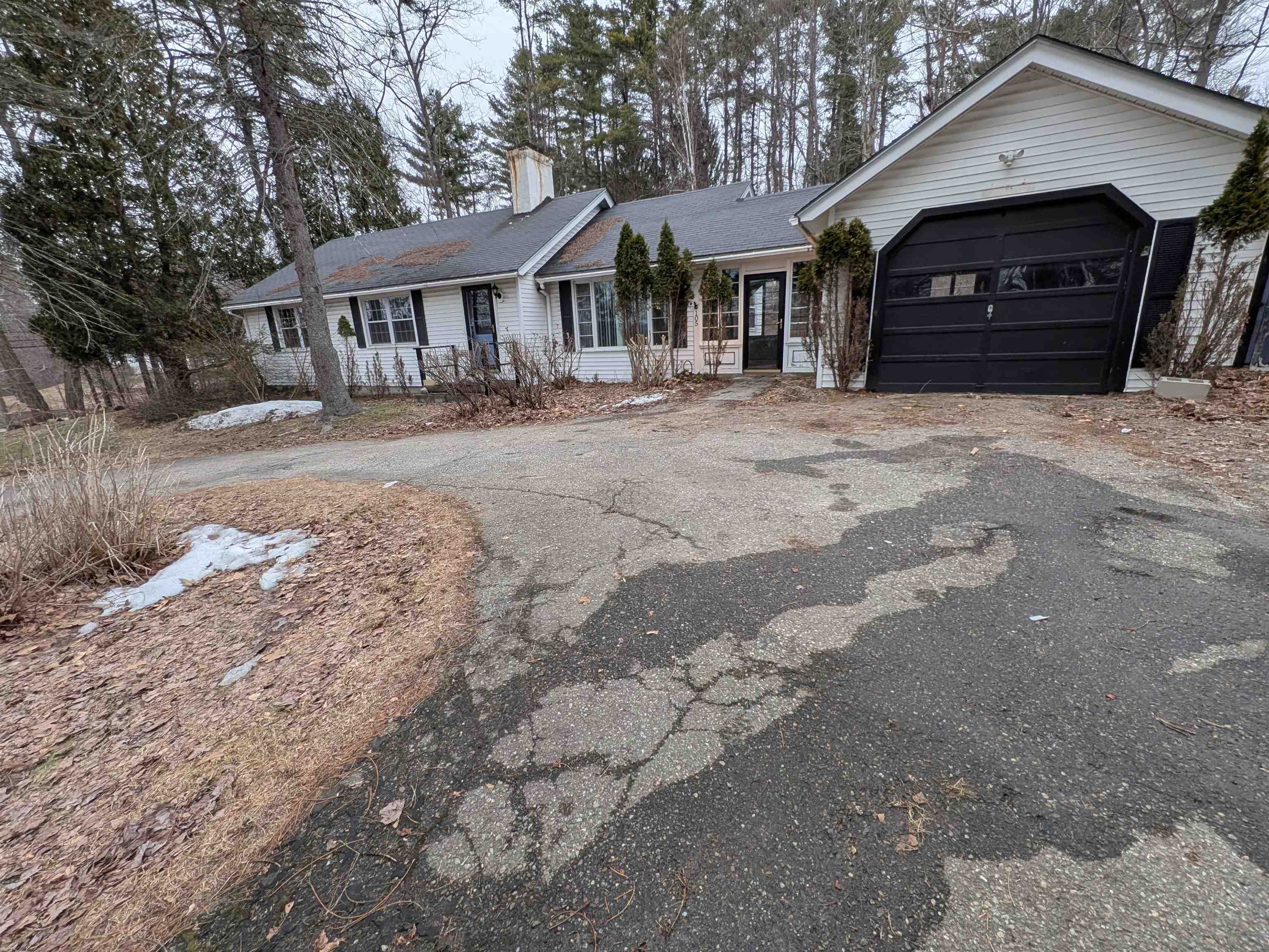 105 Highway 25 Meredith, NH 03253 - Photo 3 of 20