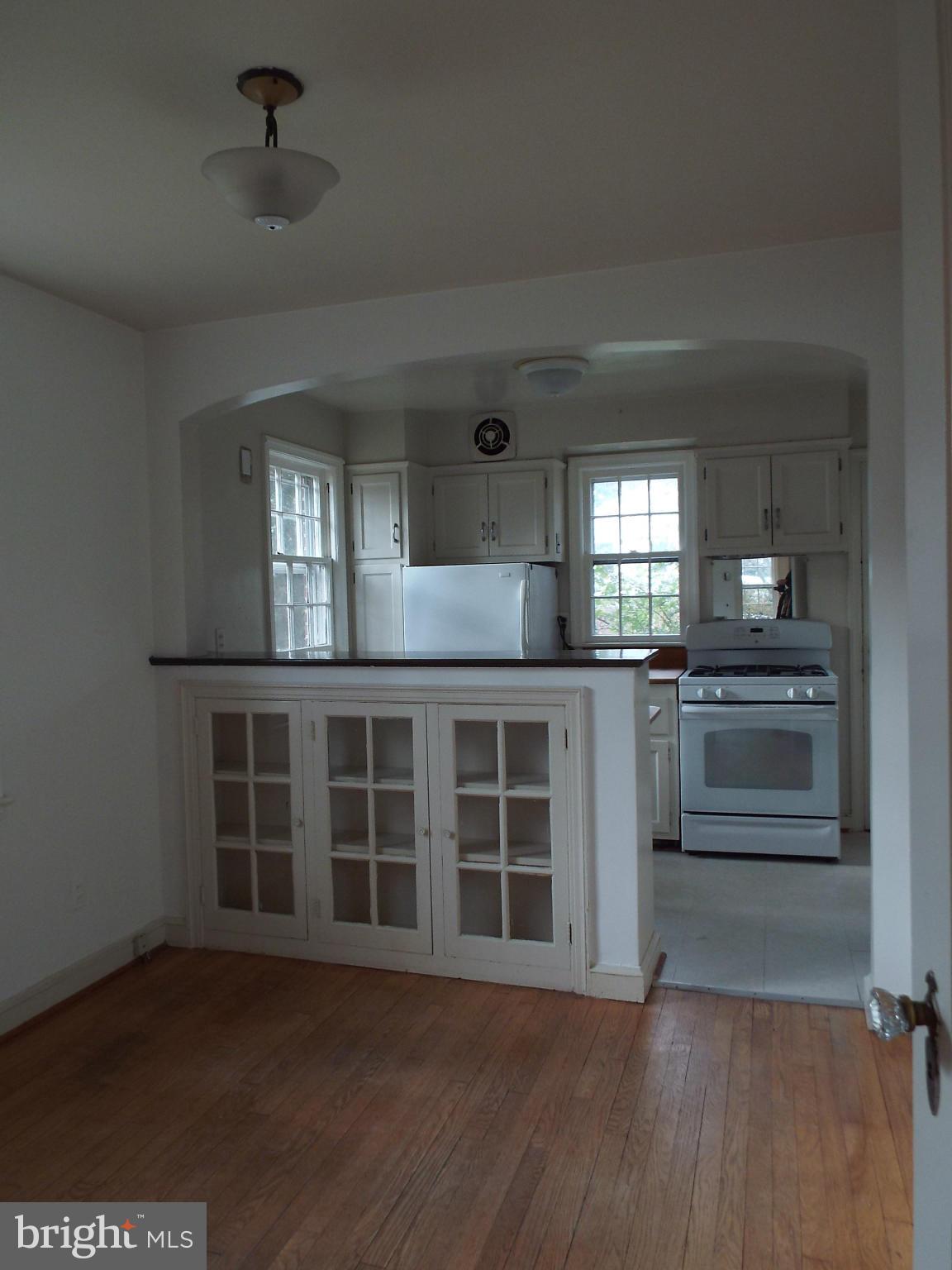 300 Lexington Drive Silver Spring, MD 20901 - Photo 7 of 29 Dining Room