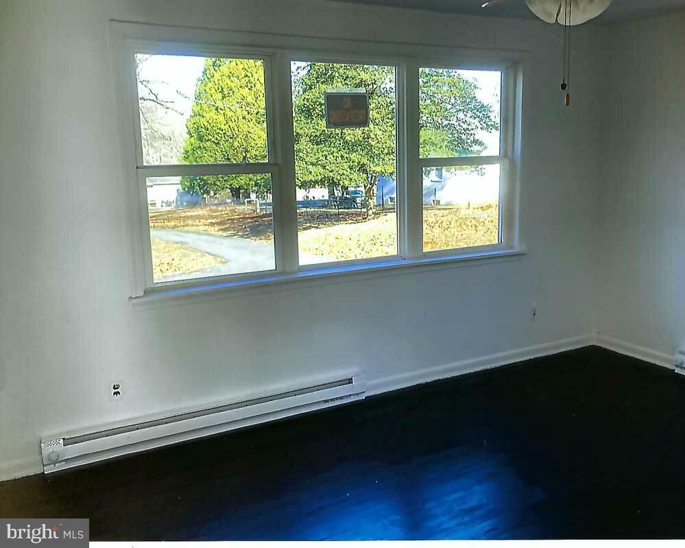 416 Marley Road Elkton, MD 21921 - Photo 6 of 12 Living Room