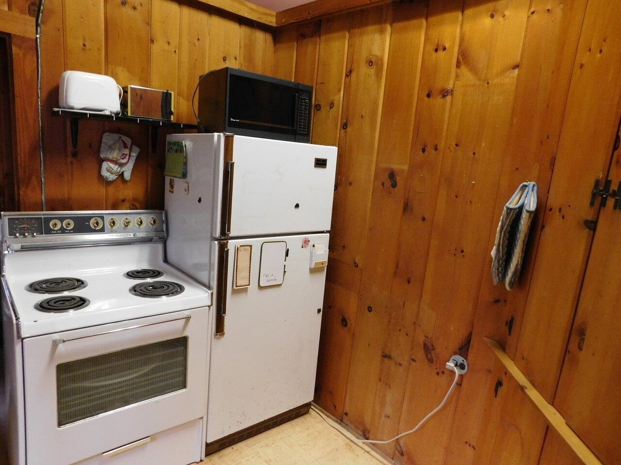 2168 Porters Point Road Colchester, VT 05446 - Photo 8 of 28 Gallery Image 8