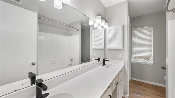 $2,200 | 6925 Red Fox Trail, Fort Worth, TX 76137