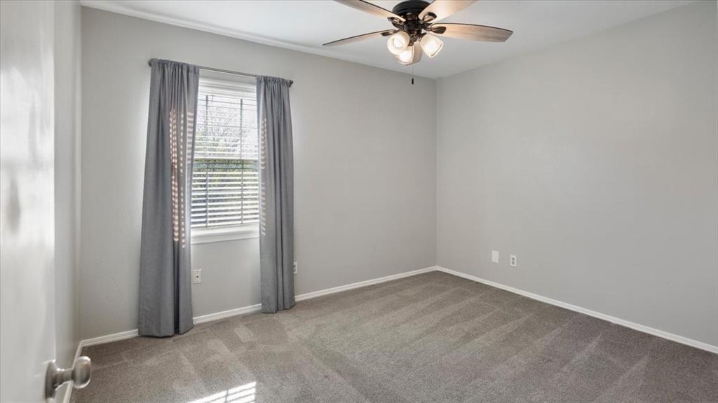 6925 Red Fox Trail Fort Worth, TX 76137 - Photo 15 of 23 Third bedroom
