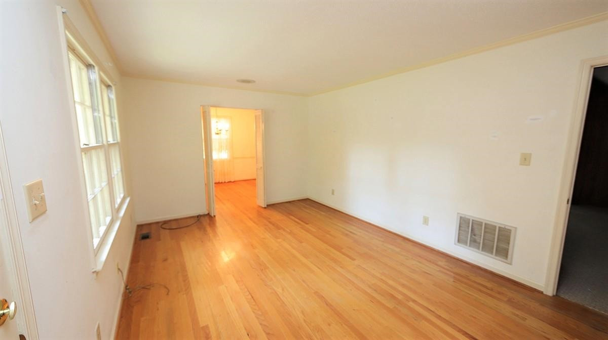 4100 Kincaid Drive Raleigh, NC 27604 - Photo 4 of 25 Photo 4