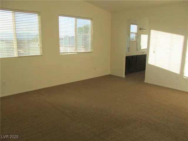 $3,000 | 2741 Sunrise Bluff Drive, Las Vegas, NV 89142
