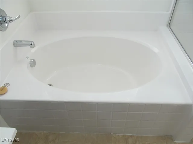 $3,000 | 2741 Sunrise Bluff Drive, Las Vegas, NV 89142