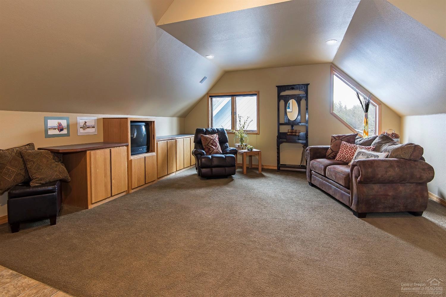 17116 Azusa Road Bend, OR 97707 - Photo 20 of 24 Gallery Image 20