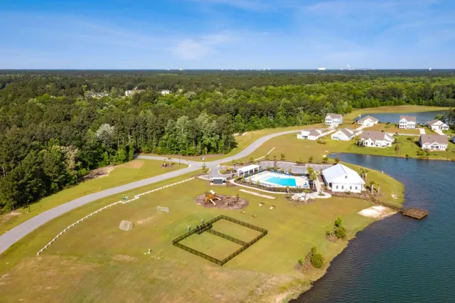 $774,900 | 673 Pontoon Road, Huger, SC 29450