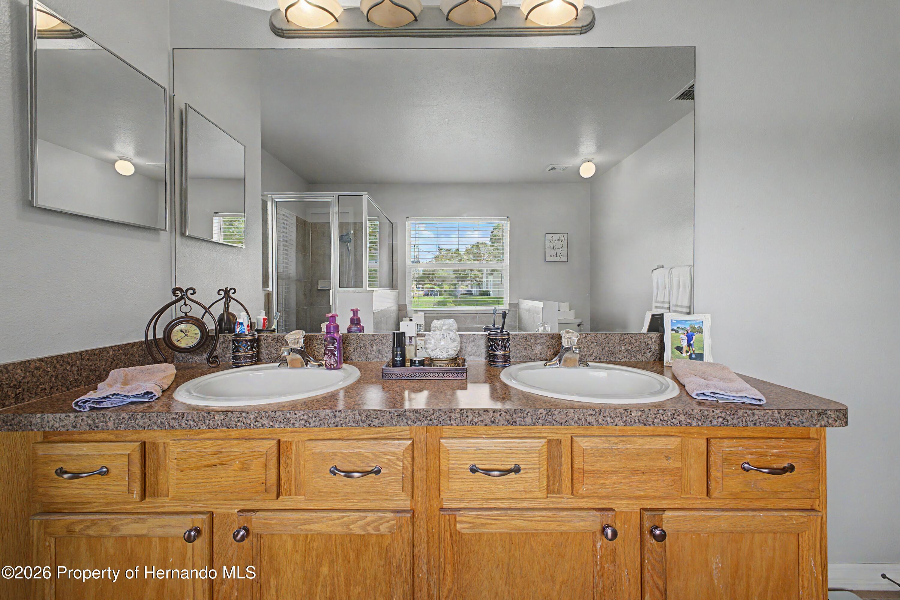 2262 Gaucho Avenue Spring Hill, FL 34608 - Photo 28 of 53 18_5W1A0406