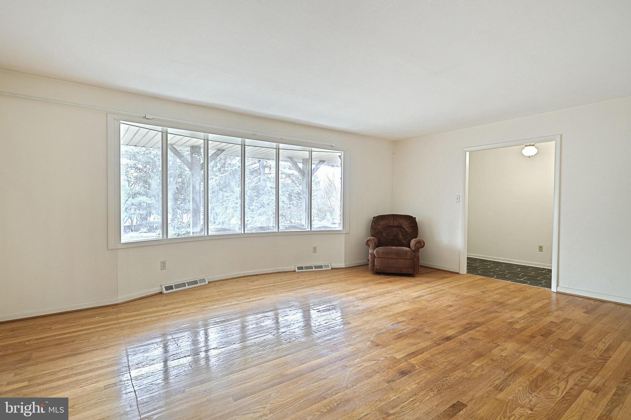 905 Plymouth Road York, PA 17402 - Photo 12 of 30 Gallery Image 12