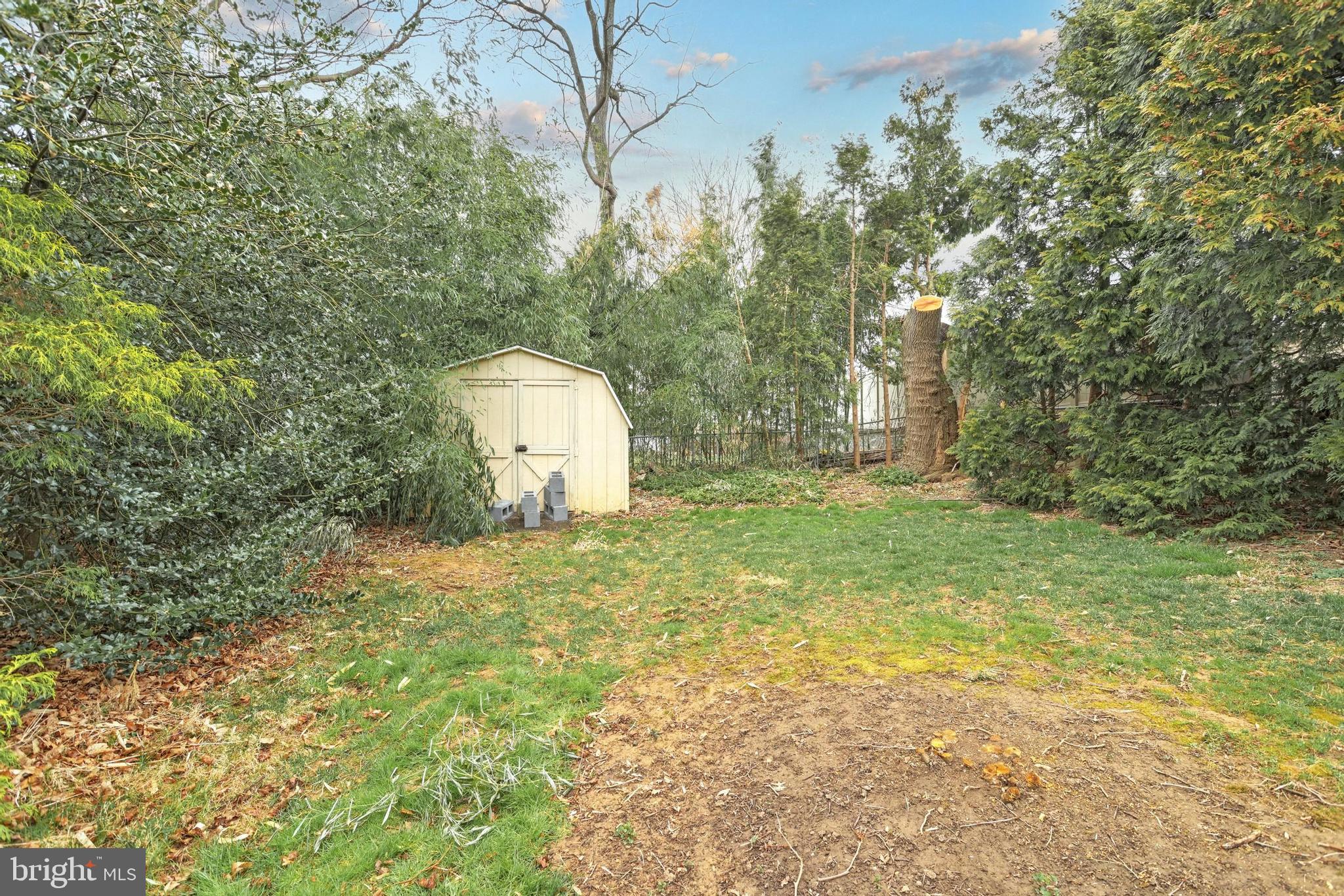 905 Plymouth Road York, PA 17402 - Photo 7 of 30 Gallery Image 7