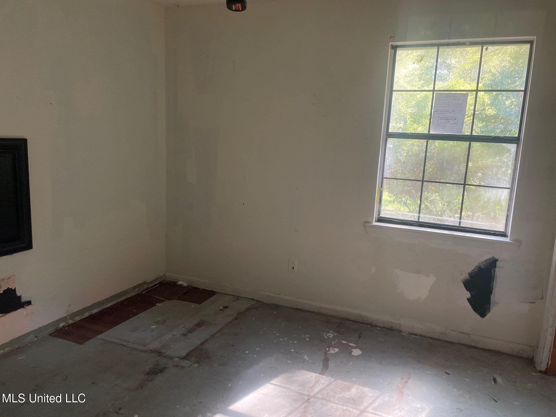 1661 Scanlan Road Decatur, MS 39327 - Photo 11 of 17 127-Apr 08 2025 03_53pm-M6jB