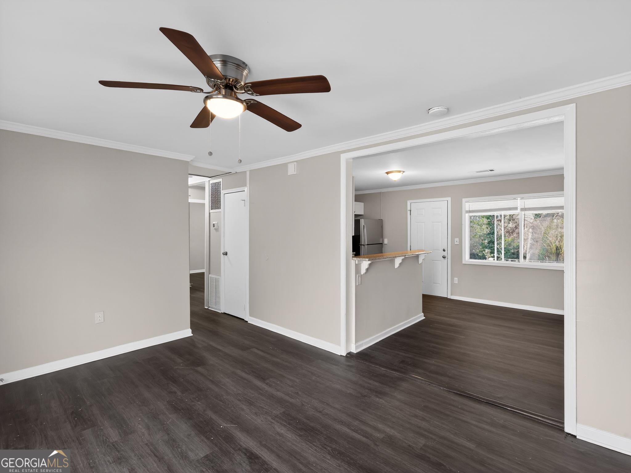 1015 Kipling Street Southeast Atlanta, GA 30315 - Photo 6 of 32