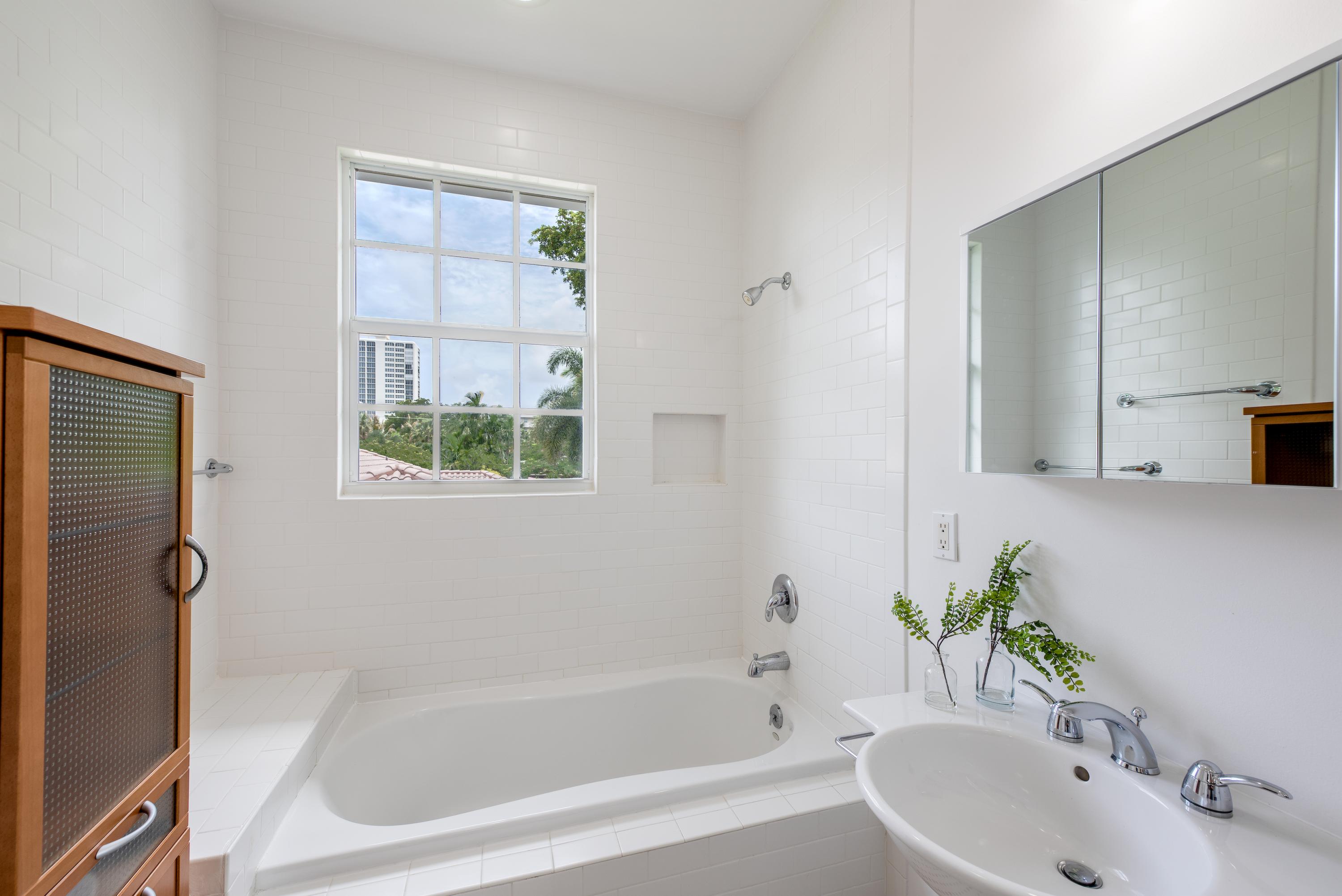 783 Toledo Drive Boca Raton, FL 33432 - Photo 43 of 90 2nd-Bathroom-2