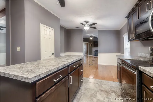 $299,900 | 9370 Oak Park Road, New Salisbury, IN 47161