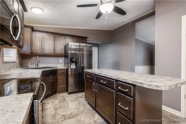 $299,900 | 9370 Oak Park Road, New Salisbury, IN 47161