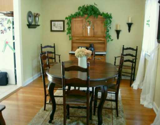 2379 Collins Road Blackridge, PA 15235 - Photo 4 of 5 Dining Room.