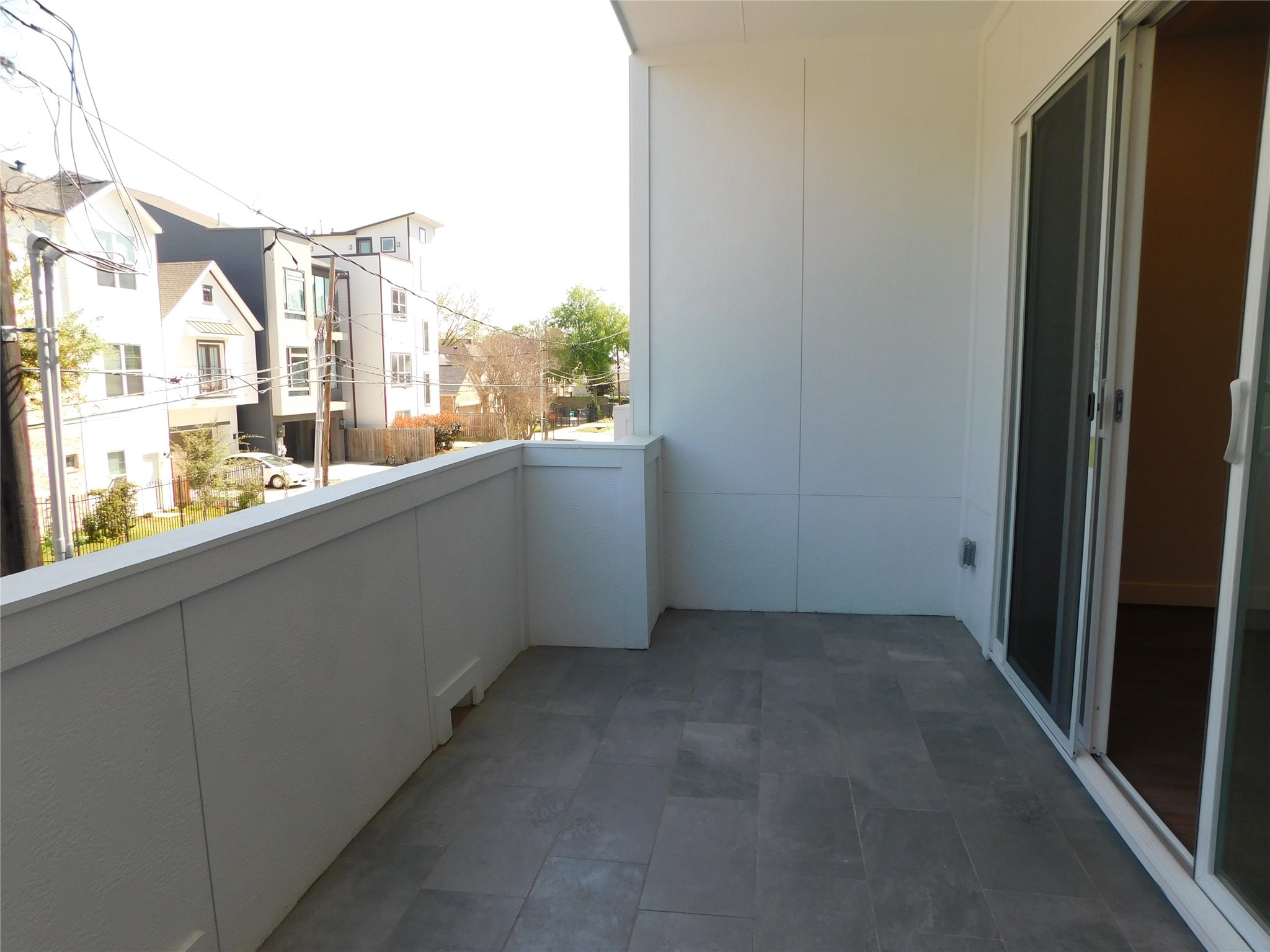 4223 Eli Street Houston, TX 77007 - Photo 3 of 46 a view of a terrace