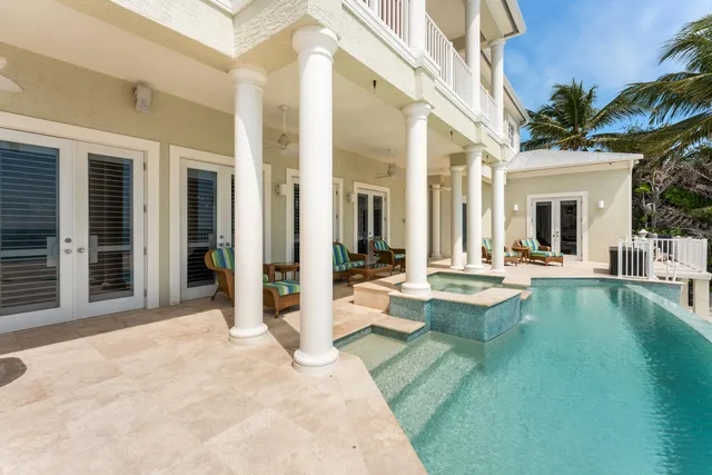 $8,400,000 | 75931 Overseas Highway, Islamorada, FL 33036