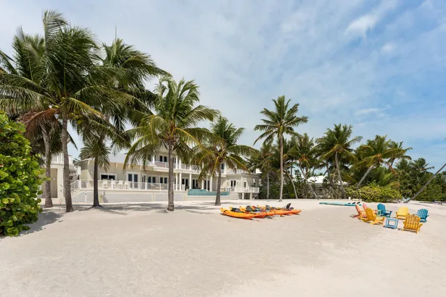 $8,400,000 | 75931 Overseas Highway, Islamorada, FL 33036