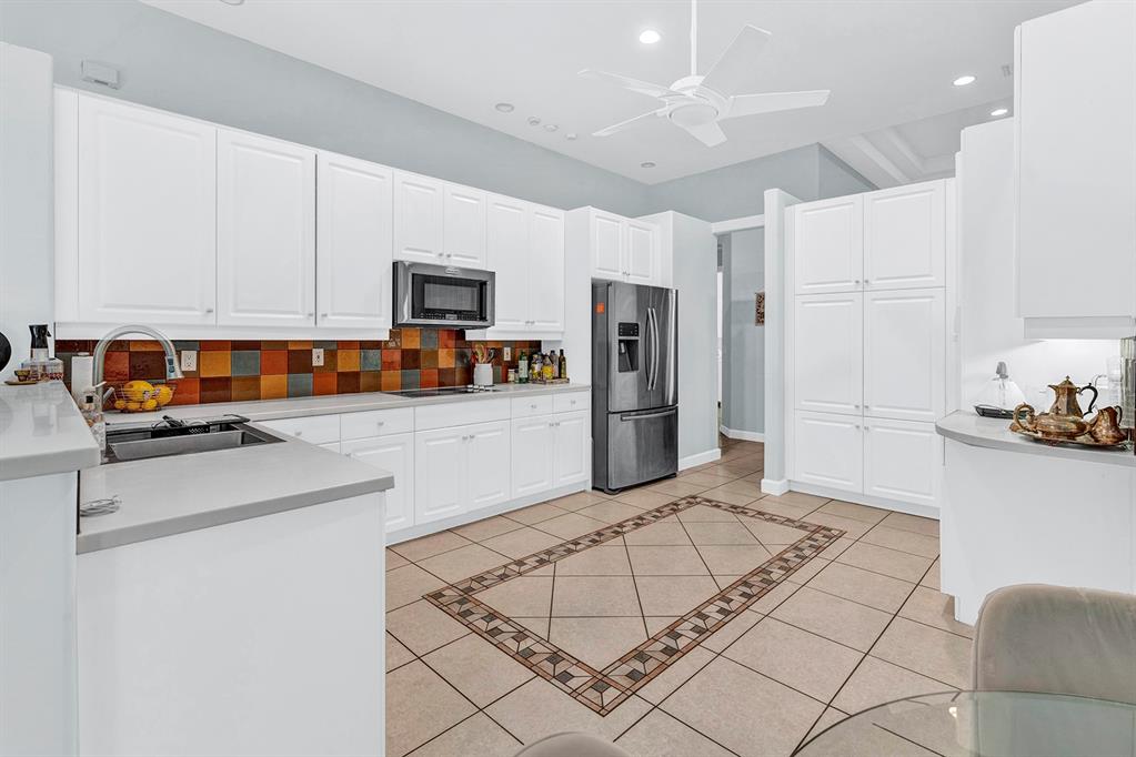 9737 Parkview Avenue Boca Raton, FL 33428 - Photo 13 of 24