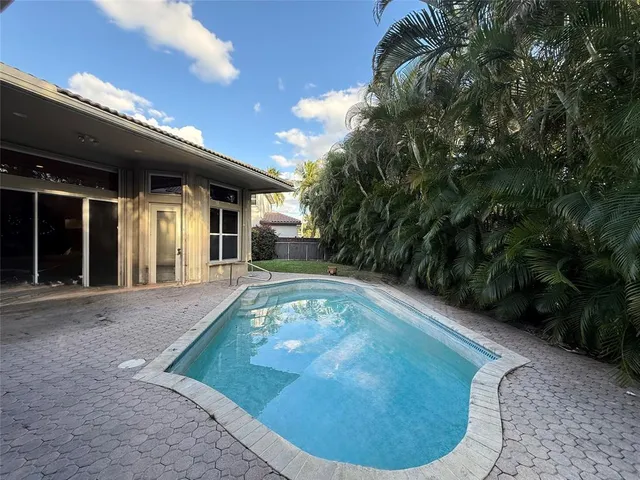 $5,900 | 9737 Parkview Avenue, Boca Raton, FL 33428