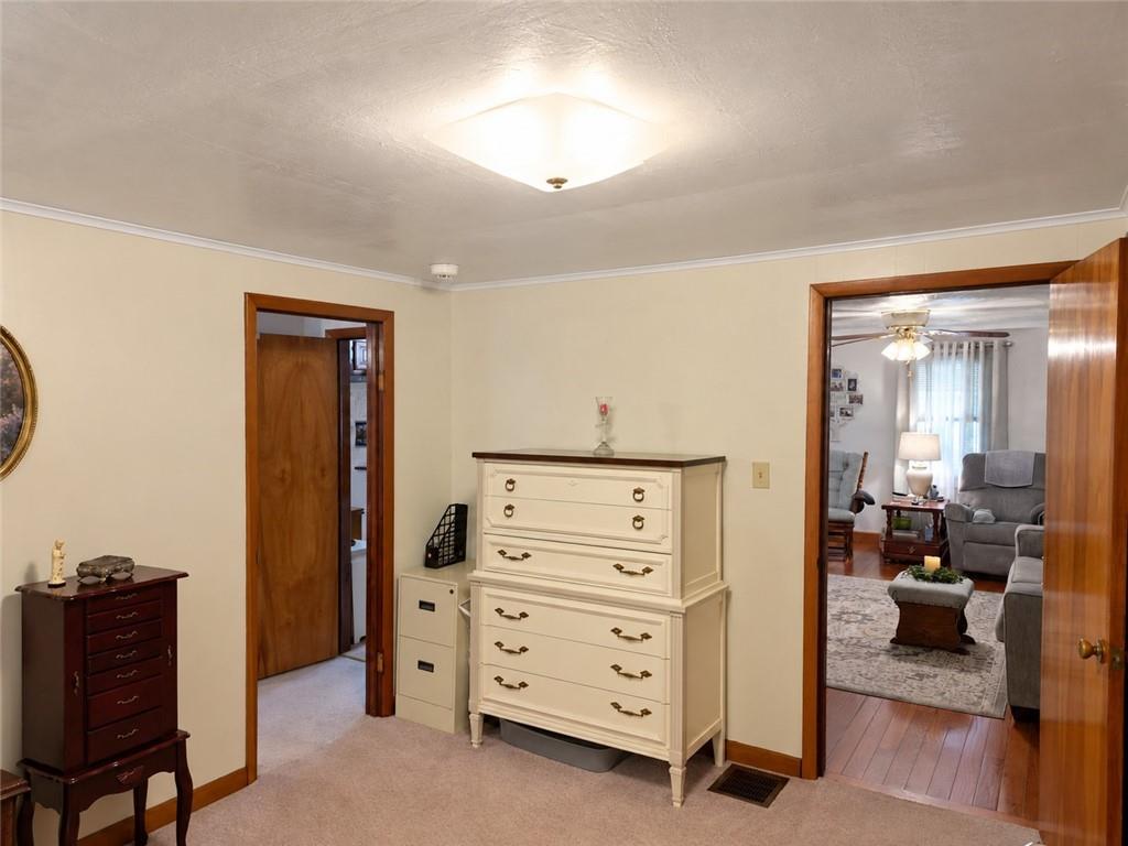 406 Herman Road Butler, PA 16002 - Photo 13 of 49 Gallery Image 13