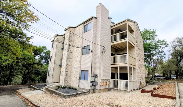 $185,000 | 1013 Chestnut Street, Unit C2, San Marcos, TX 78666