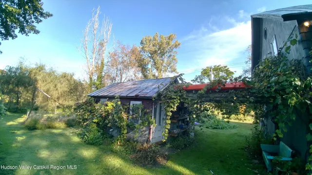 $560,000 | 430-432 Highway 43, Stephentown, NY 12168