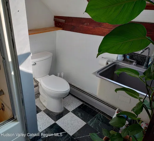 $560,000 | 430-432 Highway 43, Stephentown, NY 12168