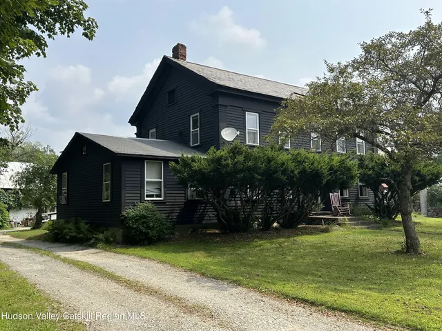 $560,000 | 430-432 Highway 43, Stephentown, NY 12168