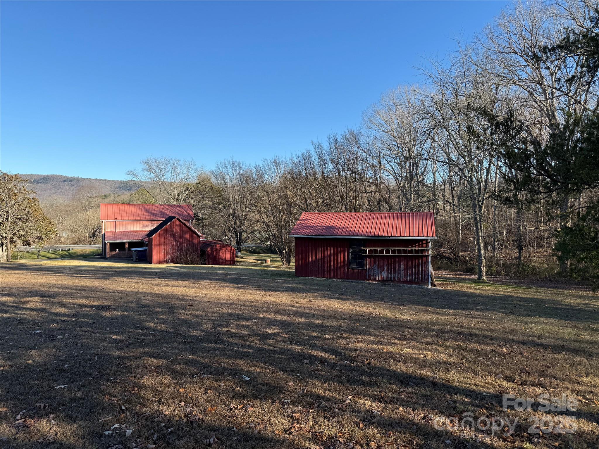 6496 Highway 221 Marion, NC 28752 - Photo 17 of 22
