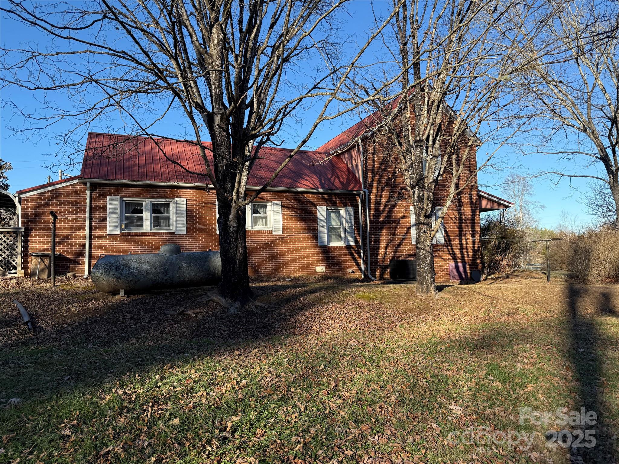 6496 Highway 221 Marion, NC 28752 - Photo 6 of 22