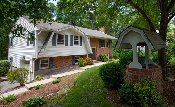 58 Countryside Road Grafton, MA 01536 - Photo 2 of 16 Gallery Image 2