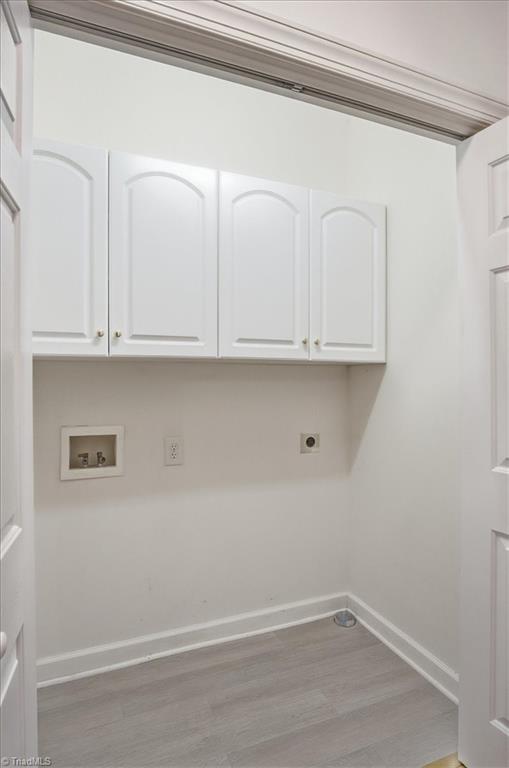 3896 Waterview Road High Point, NC 27265 - Photo 19 of 49 Guest Bath on Main Level