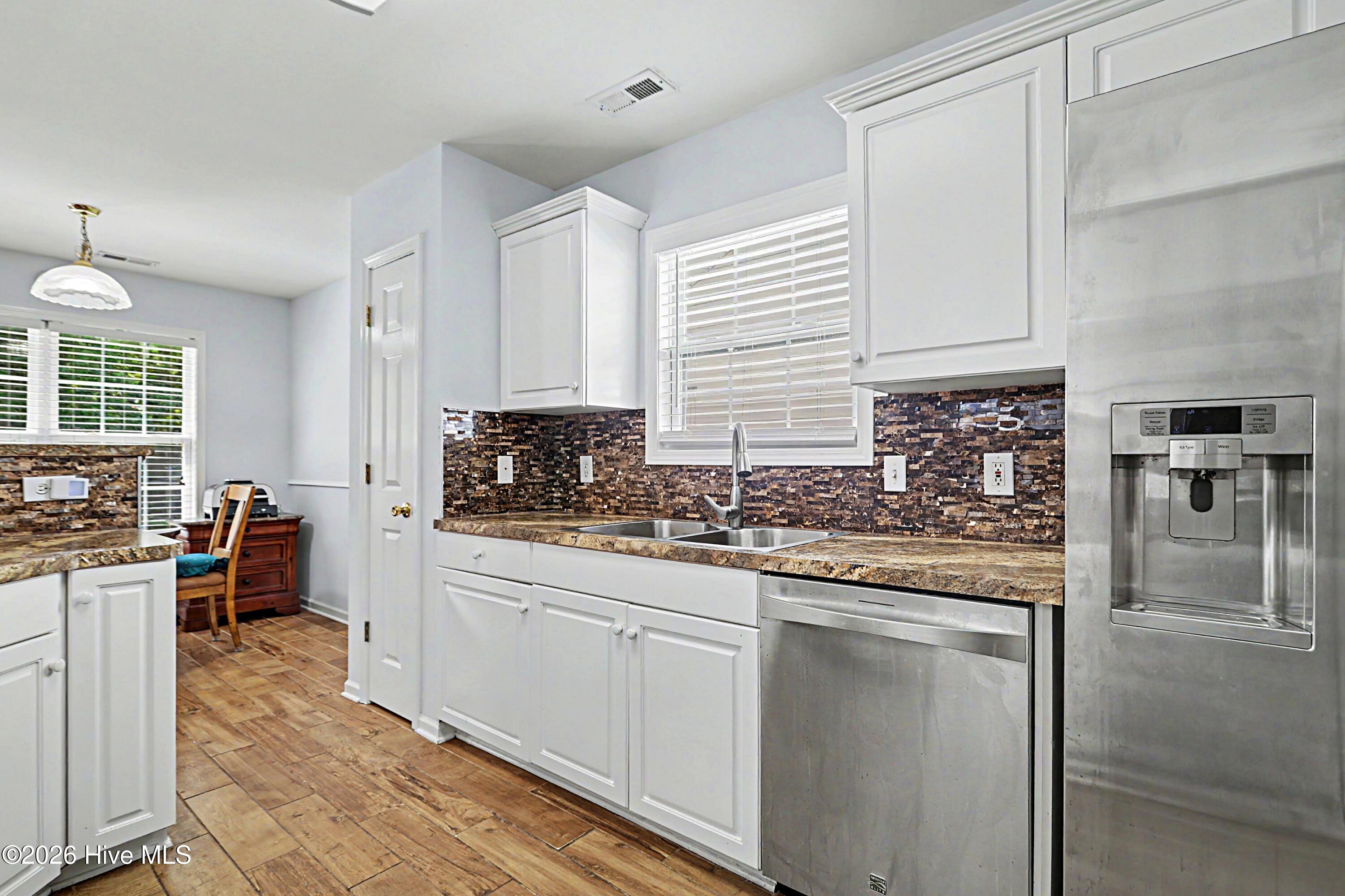 5103 Long Pointe Road Wilmington, NC 28409 - Photo 9 of 32 Gallery Image 9
