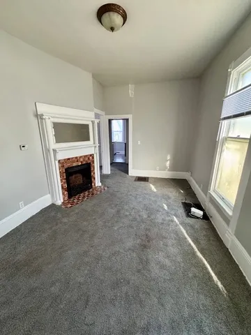 $174,900 | 506 East Chestnut Street, Bloomington, IL 61701