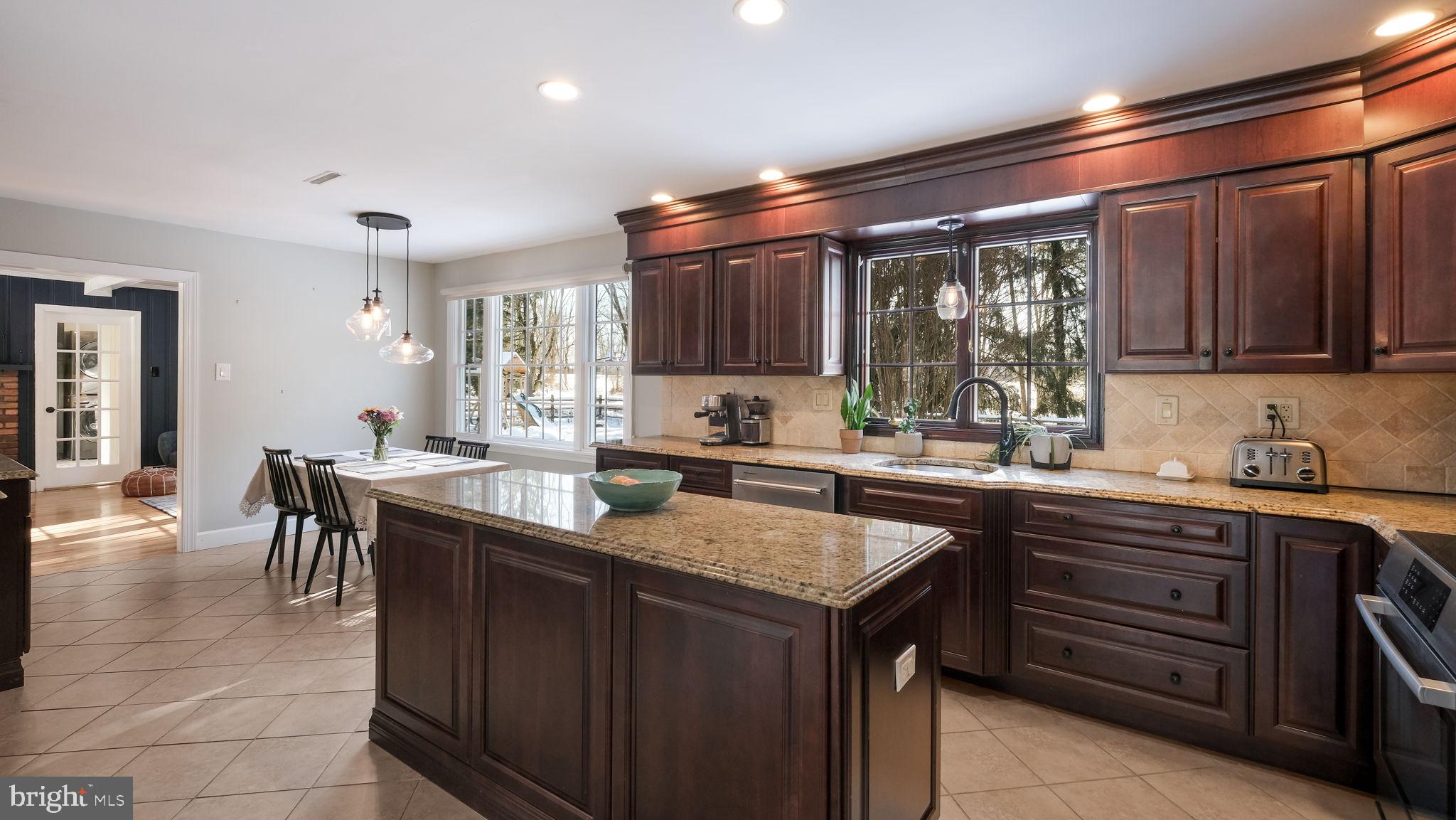 154 Ash Way Doylestown, PA 18901 - Photo 11 of 36