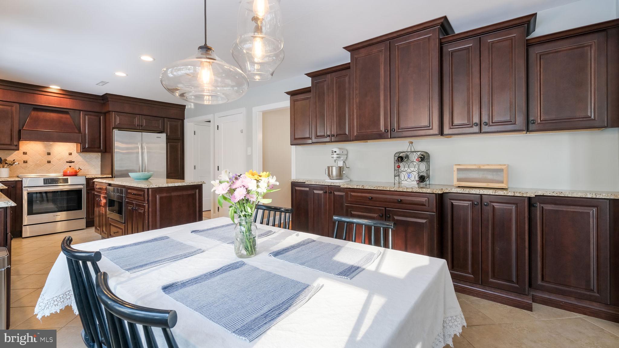 154 Ash Way Doylestown, PA 18901 - Photo 15 of 36 Eat In Kitchen