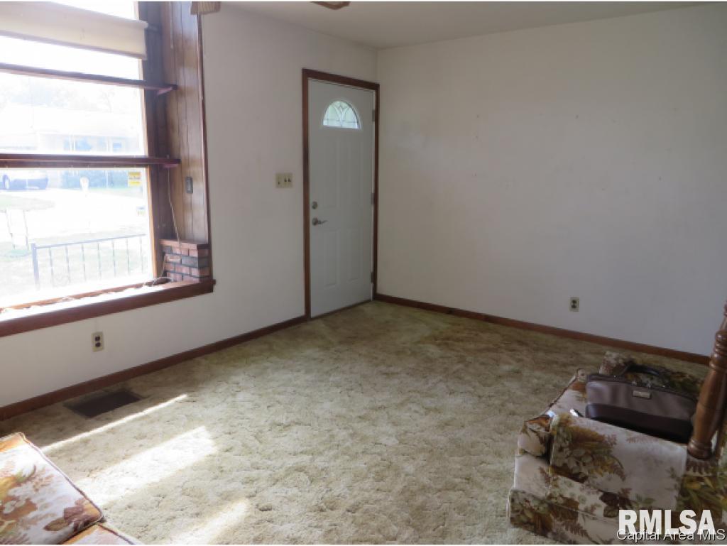 3021 Louise Lane Springfield, IL 62702 - Photo 2 of 24