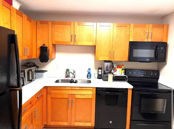 $170,000 | 5515 North Lakewood Circle, Unit 125, Pompano Beach, FL 33063