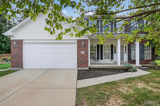 $304,900 | 154 Riverwood Park Drive, Florissant, MO 63031