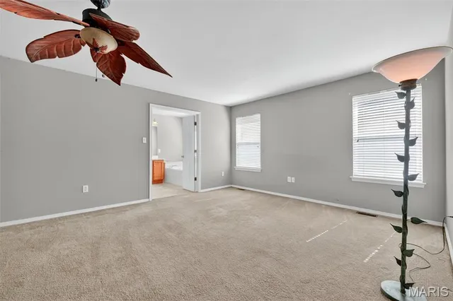 $304,900 | 154 Riverwood Park Drive, Florissant, MO 63031