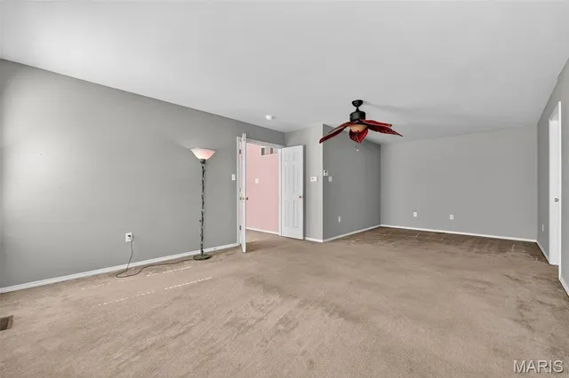 $304,900 | 154 Riverwood Park Drive, Florissant, MO 63031