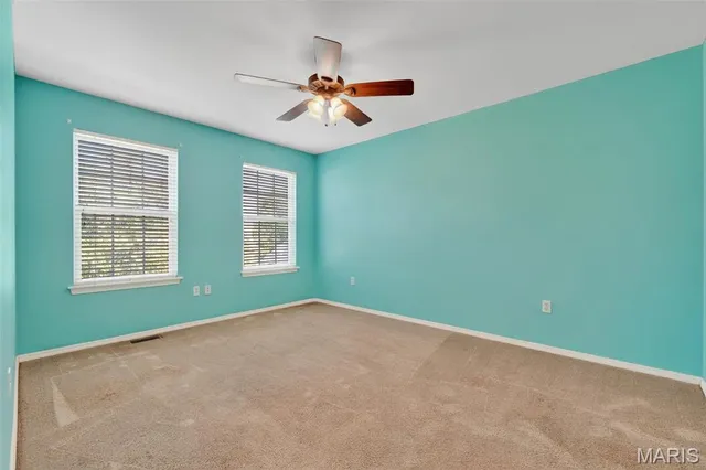 $304,900 | 154 Riverwood Park Drive, Florissant, MO 63031