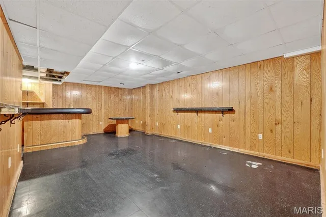 $304,900 | 154 Riverwood Park Drive, Florissant, MO 63031