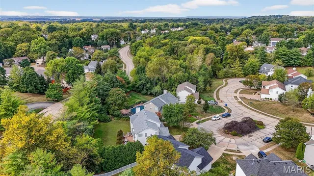 $304,900 | 154 Riverwood Park Drive, Florissant, MO 63031