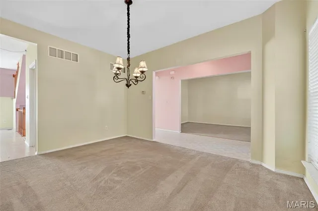 $304,900 | 154 Riverwood Park Drive, Florissant, MO 63031