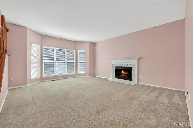 $304,900 | 154 Riverwood Park Drive, Florissant, MO 63031