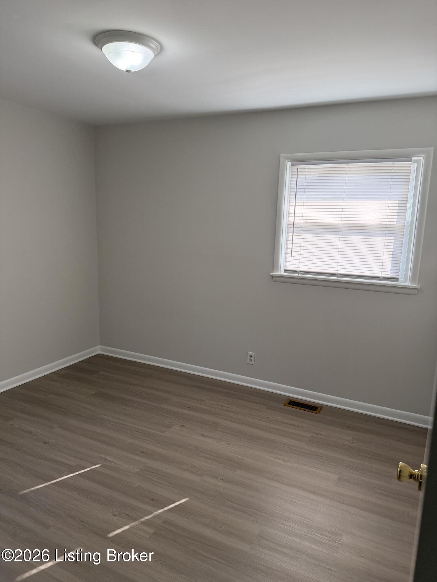 3732 Rouge Way Louisville, KY 40218 - Photo 13 of 38 image25